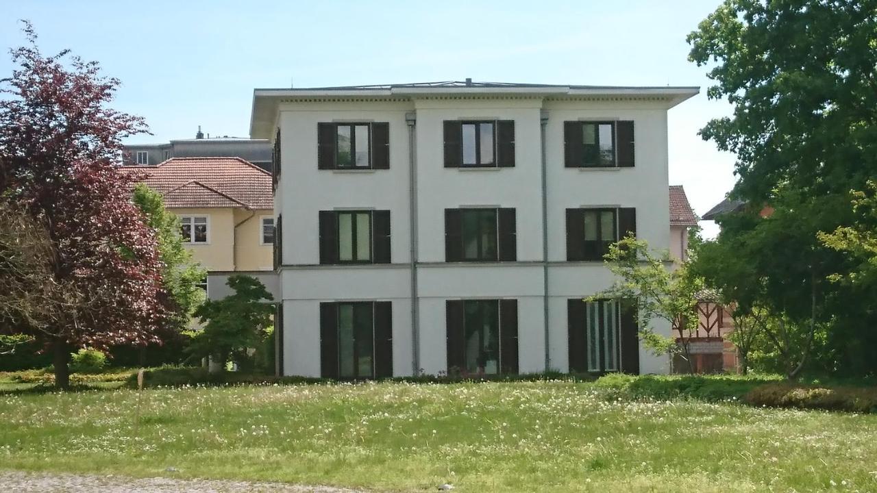 Architekten Villa In Theaternaehe Майнинген Екстериор снимка