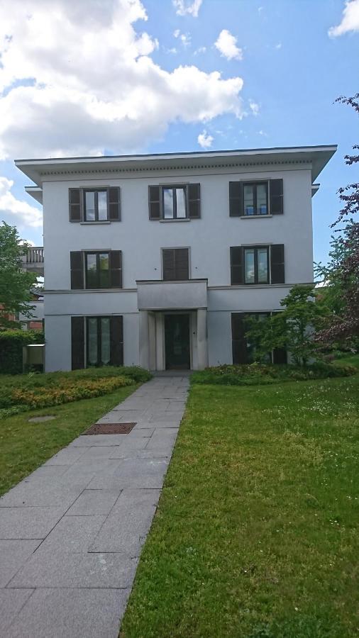 Architekten Villa In Theaternaehe Майнинген Екстериор снимка