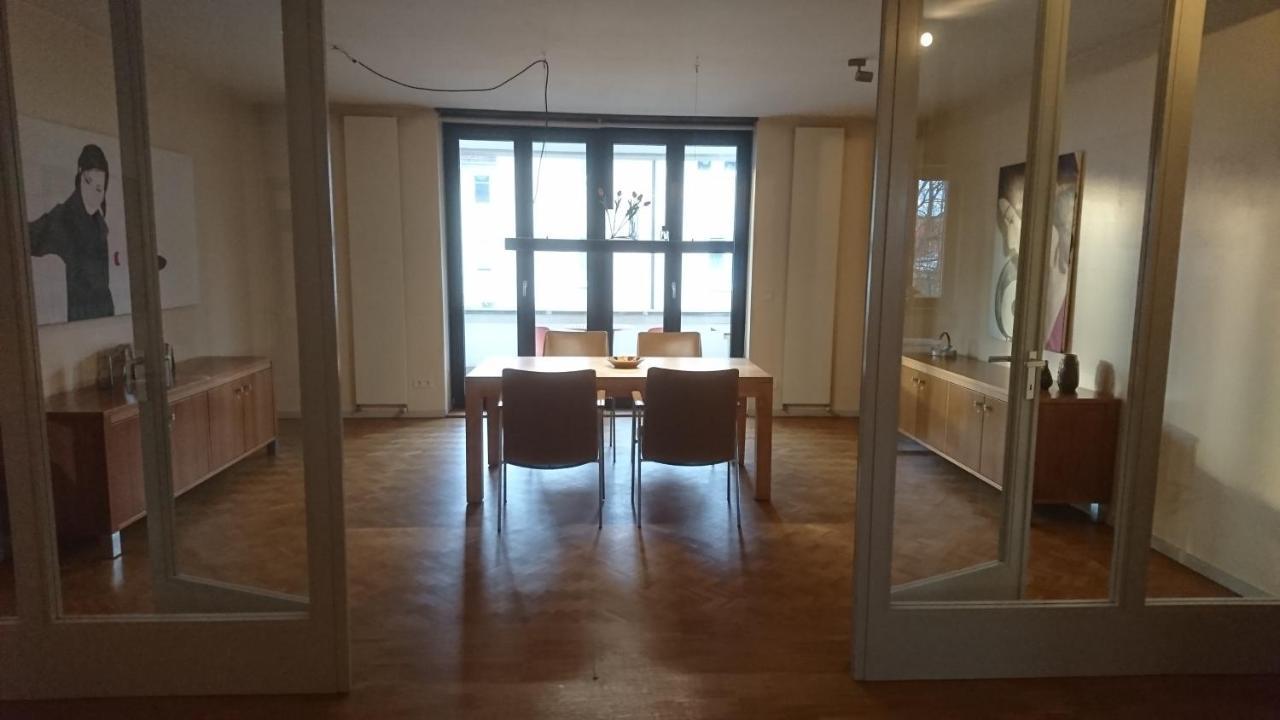 Architekten Villa In Theaternaehe Майнинген Екстериор снимка
